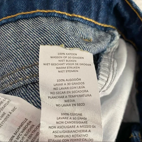 NWT Boohoo High Waist Distressed Mom Jeans - Picture 8 of 9